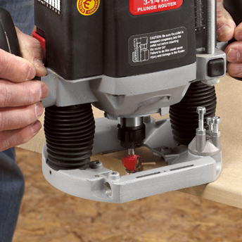 Plunge router