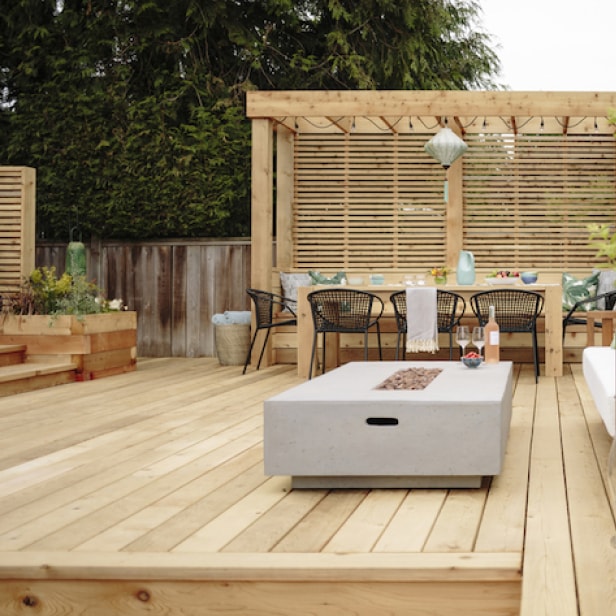 Quel produit choisir pour teindre ou peindre un patio en bois