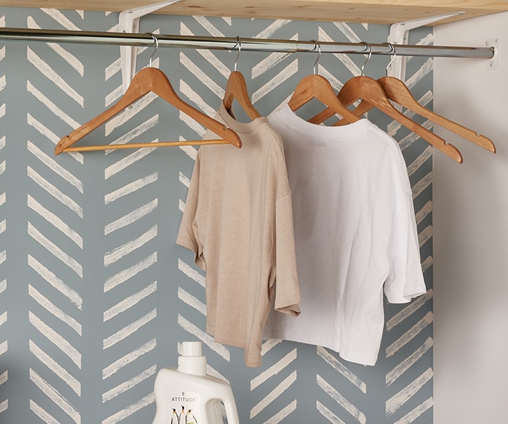 Metal rod with wooden hangers Metal rod with wooden hangers
