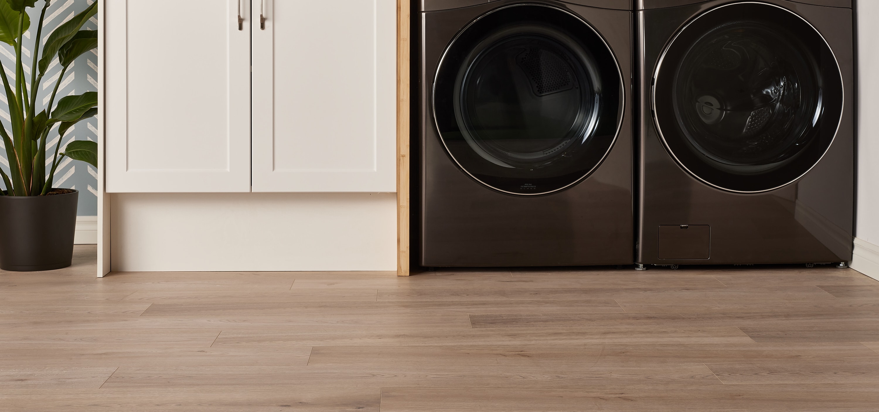 Vinyl flooring in a laundry room Vinyl flooring in a laundry room