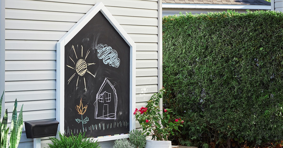 How to Build an Outdoor Chalkboard