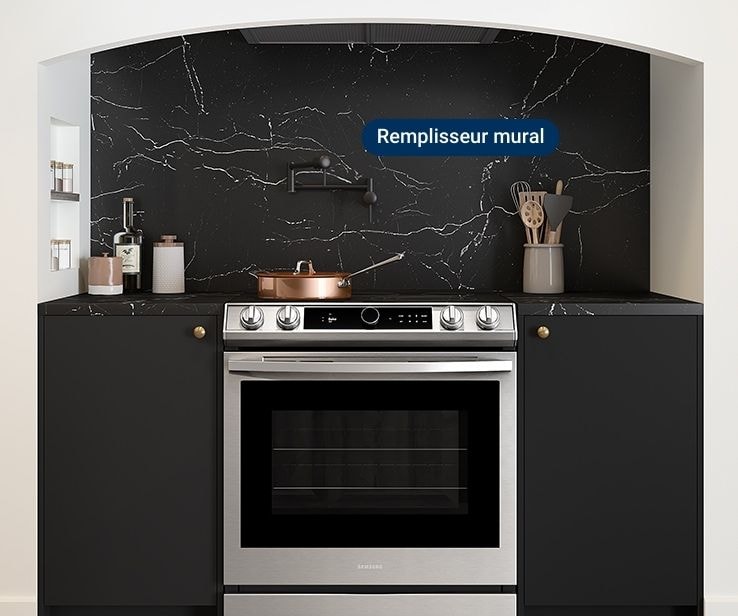 Cuisinière avec un remplisseur mural Cuisinière avec un remplisseur mural