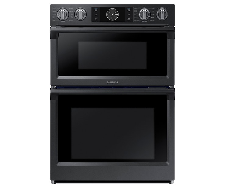 Wall oven with an integrated microwave oven