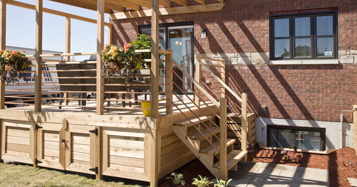 Choosing the correct deck material RONA