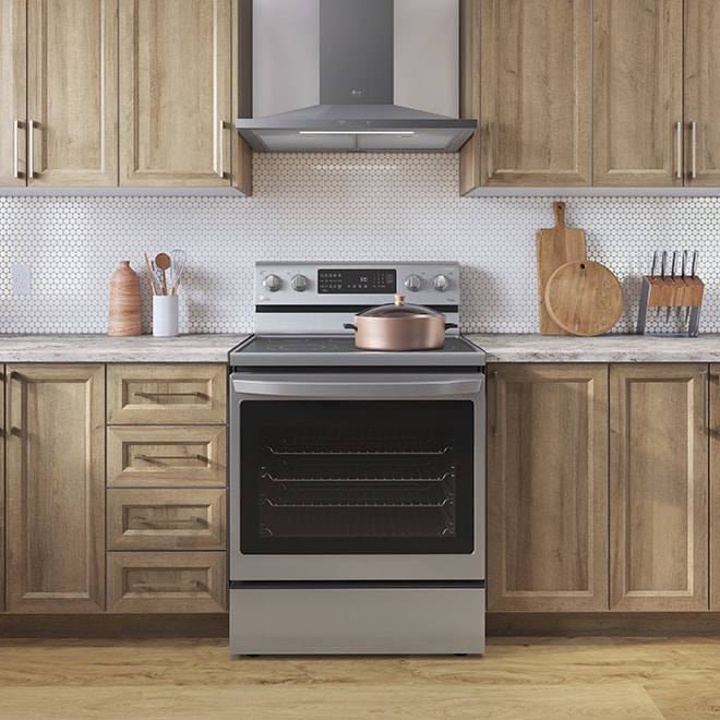 Traditional farmhouse kitchen Traditional farmhouse kitchen