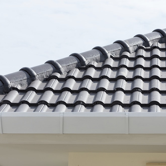 Metal roofing tiles