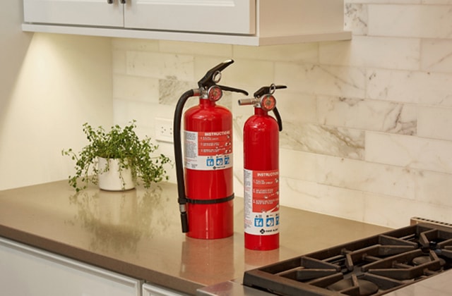Comment choisir des équipements de protection incendie ? Guide d'achat