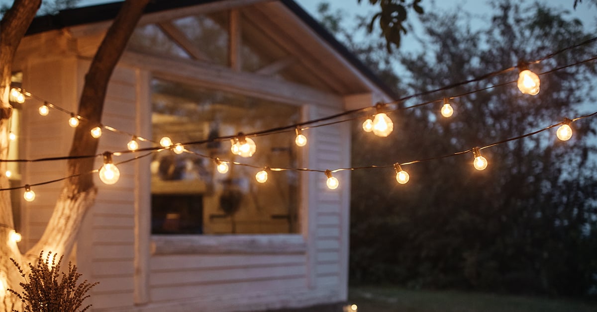 Éclairage d'extérieur, lumières pour maison et terrasse