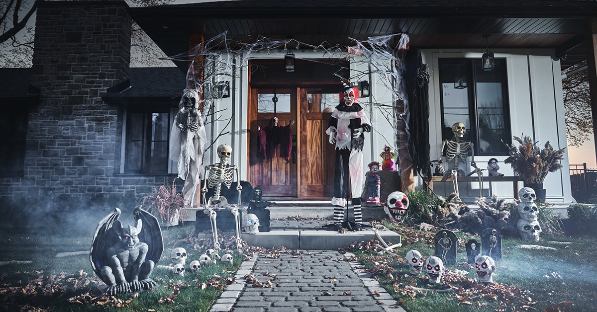 Haunted House Yard Art / Halloween Yard Decor / Creepy House Yard Decor ...