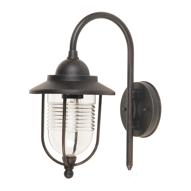 Outdoor wall lantern