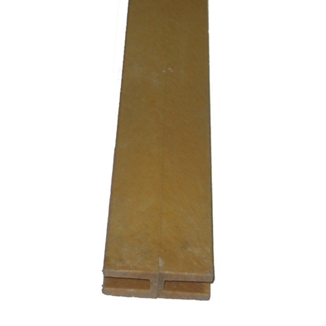 PVC Lattice Divider 3/4" x 2 1/4" x 8' -Cedar Tone