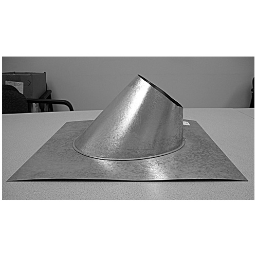 Adjustable roof flashing
