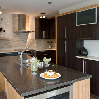 Dark-kitchen-countertop