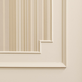 Create decorative wall panels with mouldings - {1} | RONA