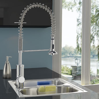 Professional-style kitchen faucet