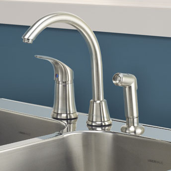 Single handle kitchen faucet